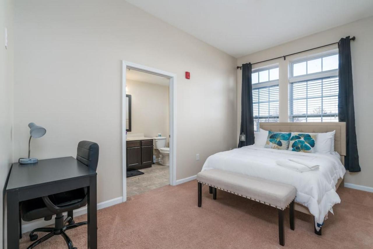 Private Bedroom Downtown Indy - Shared Indianapolis Luaran gambar